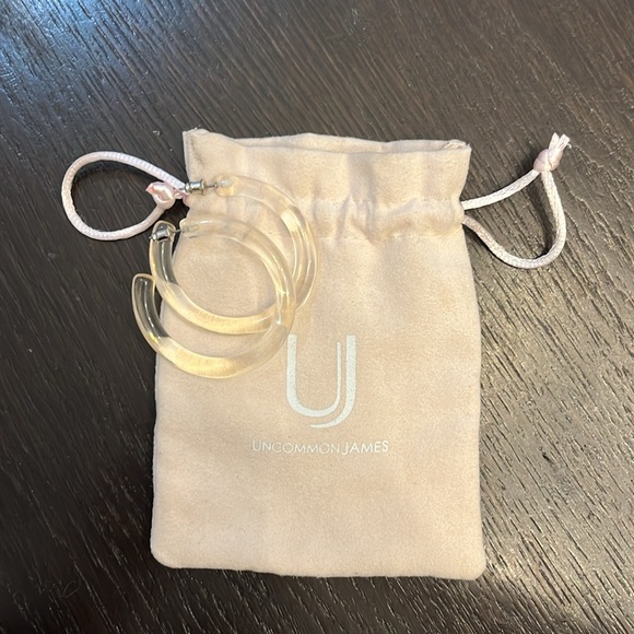 Uncommon James lucite hoops - clear - Picture 3 of 3